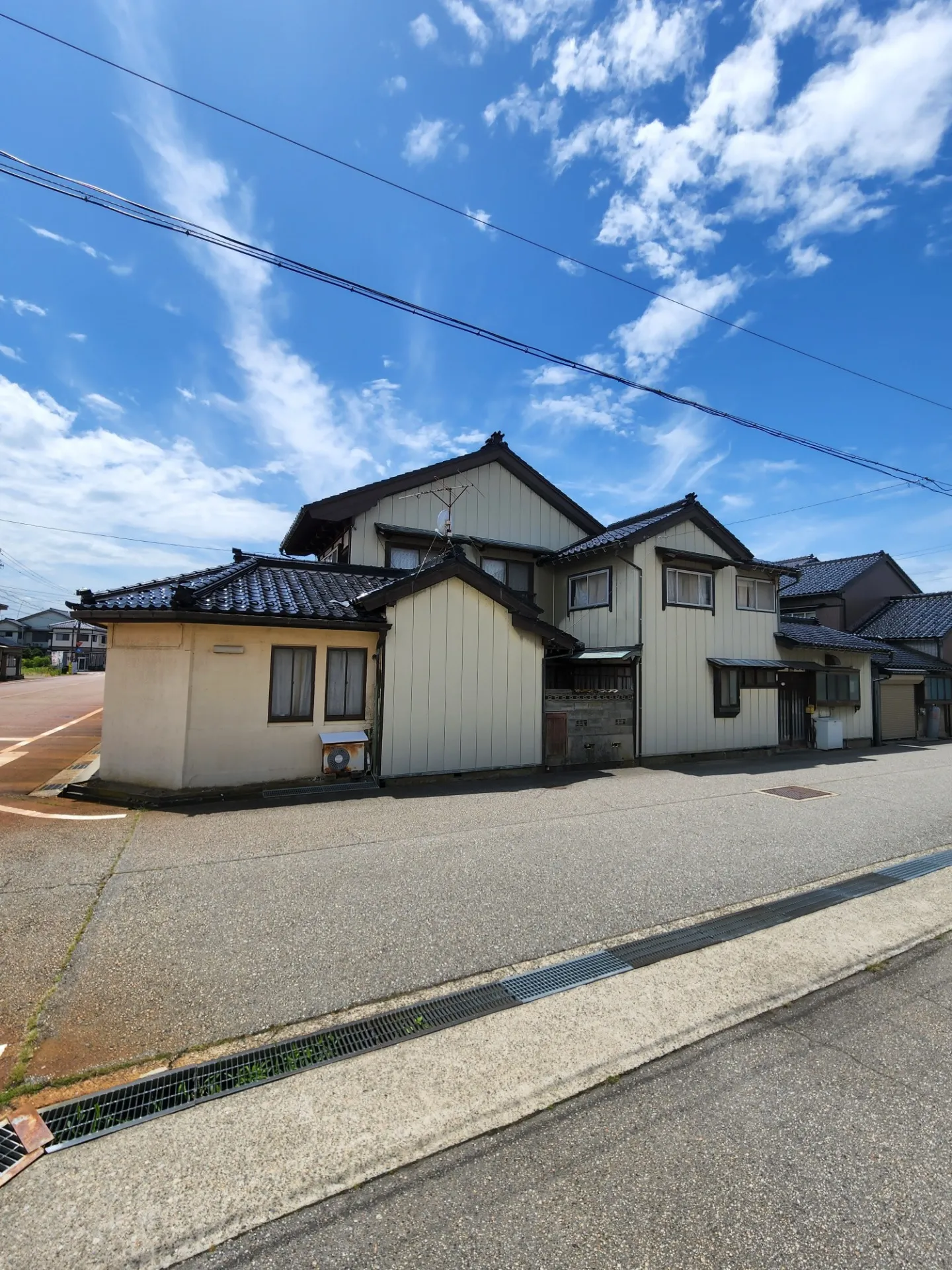 【成約済】<br>中古戸建て<br>富山市四方田町 <br>299万円