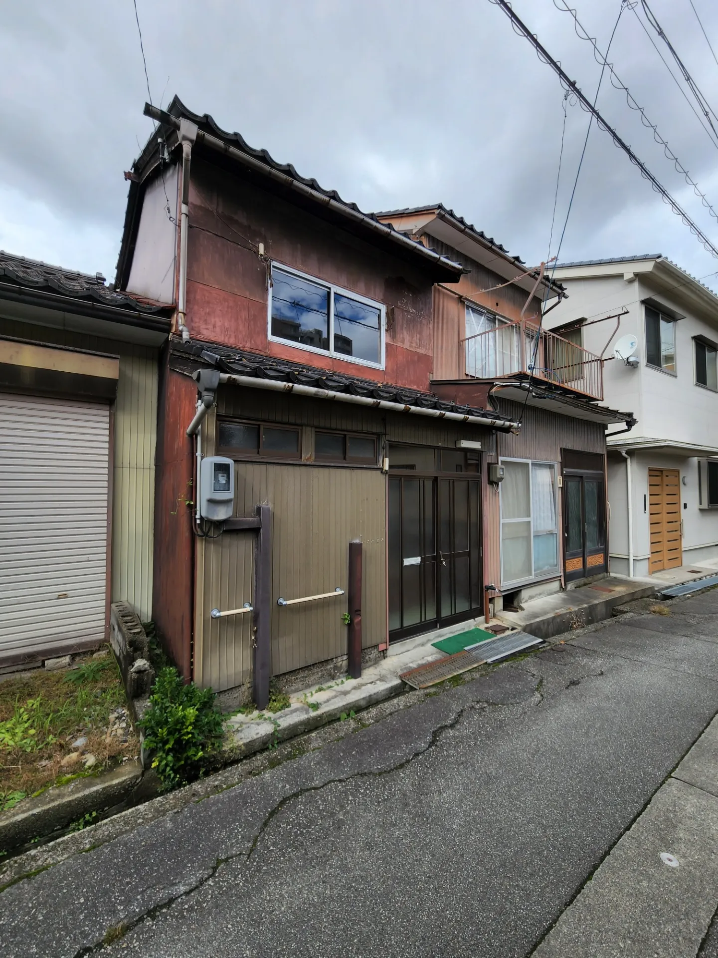 一戸建て<br>富山市今木町の長屋住宅（写真左側）