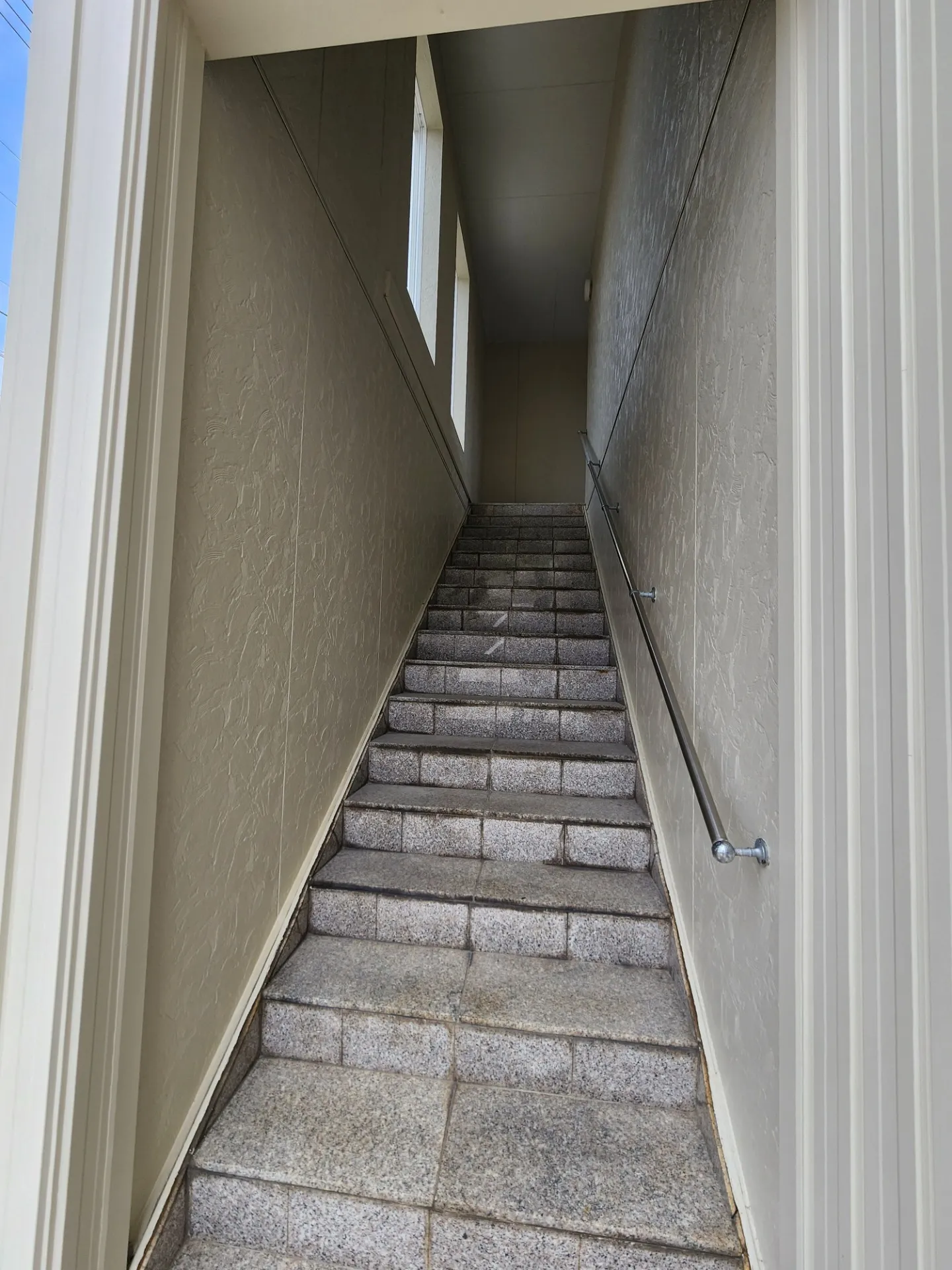 富山県射水市の築20年の木造アパートの外装リフレッシュ工事を実施しました！