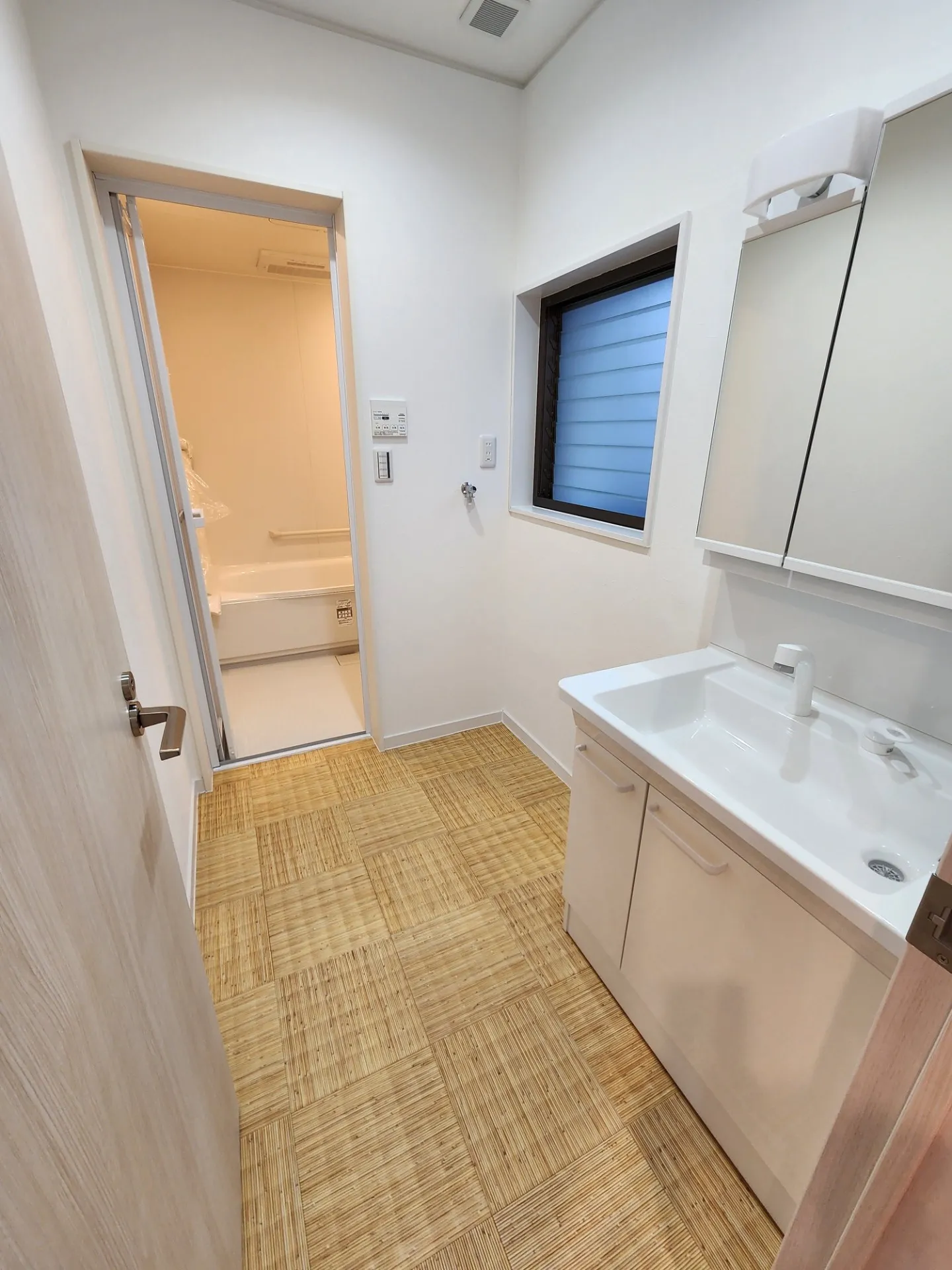 一戸建て　<br>富山県富山市大泉中町の中古戸建て（フルリノベーション物件）