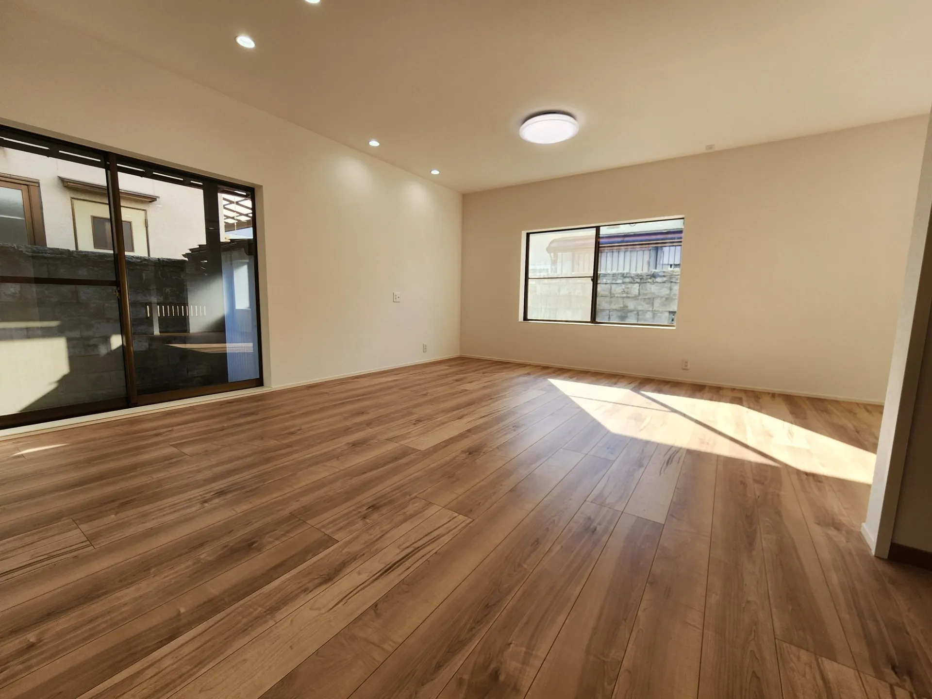 一戸建て　<br>富山県富山市大泉中町の中古戸建て（フルリノベーション物件）