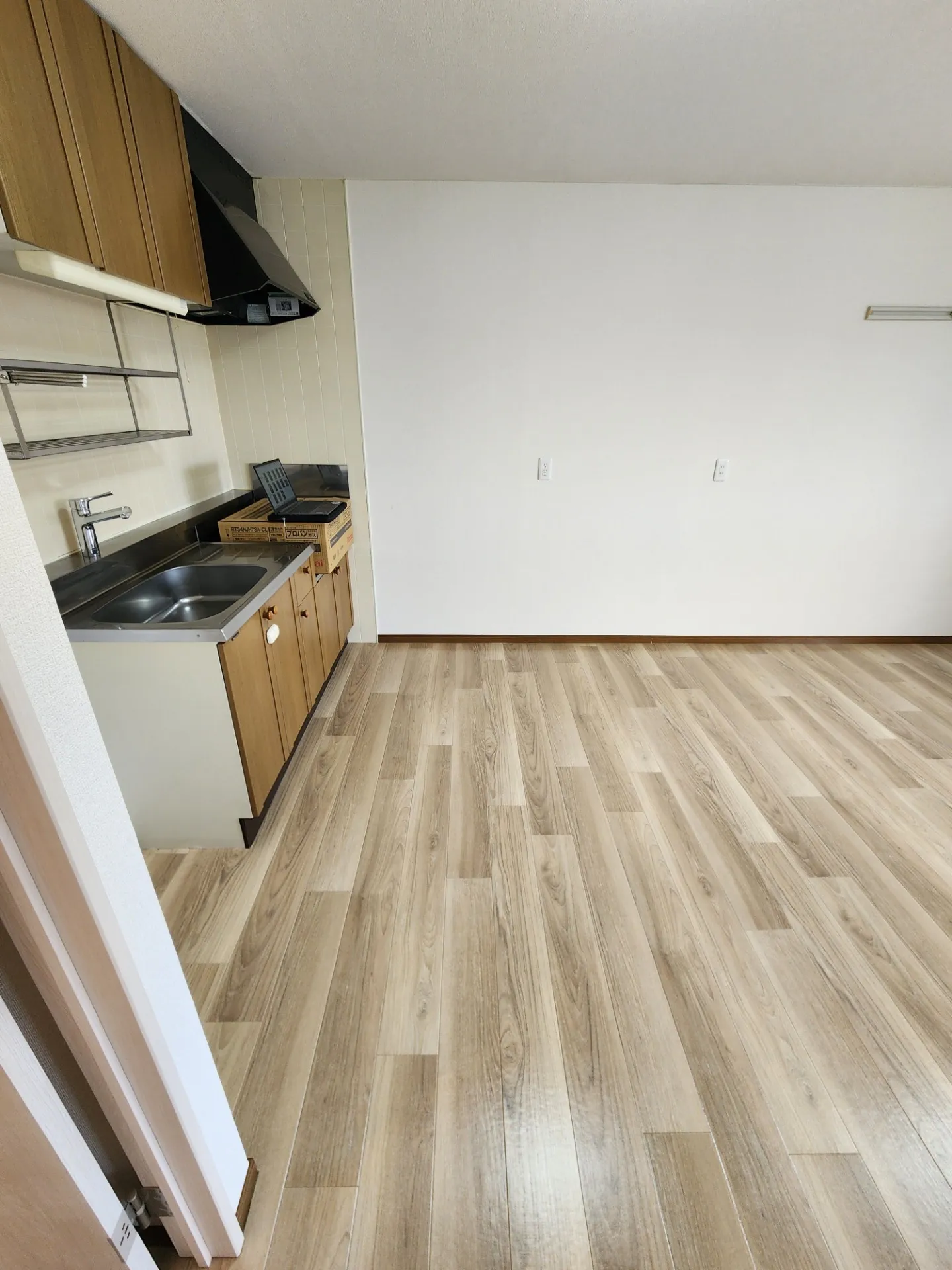 放置気味になっていた大手ハウスメーカー施工のアパートの一室をリノベーションしました！