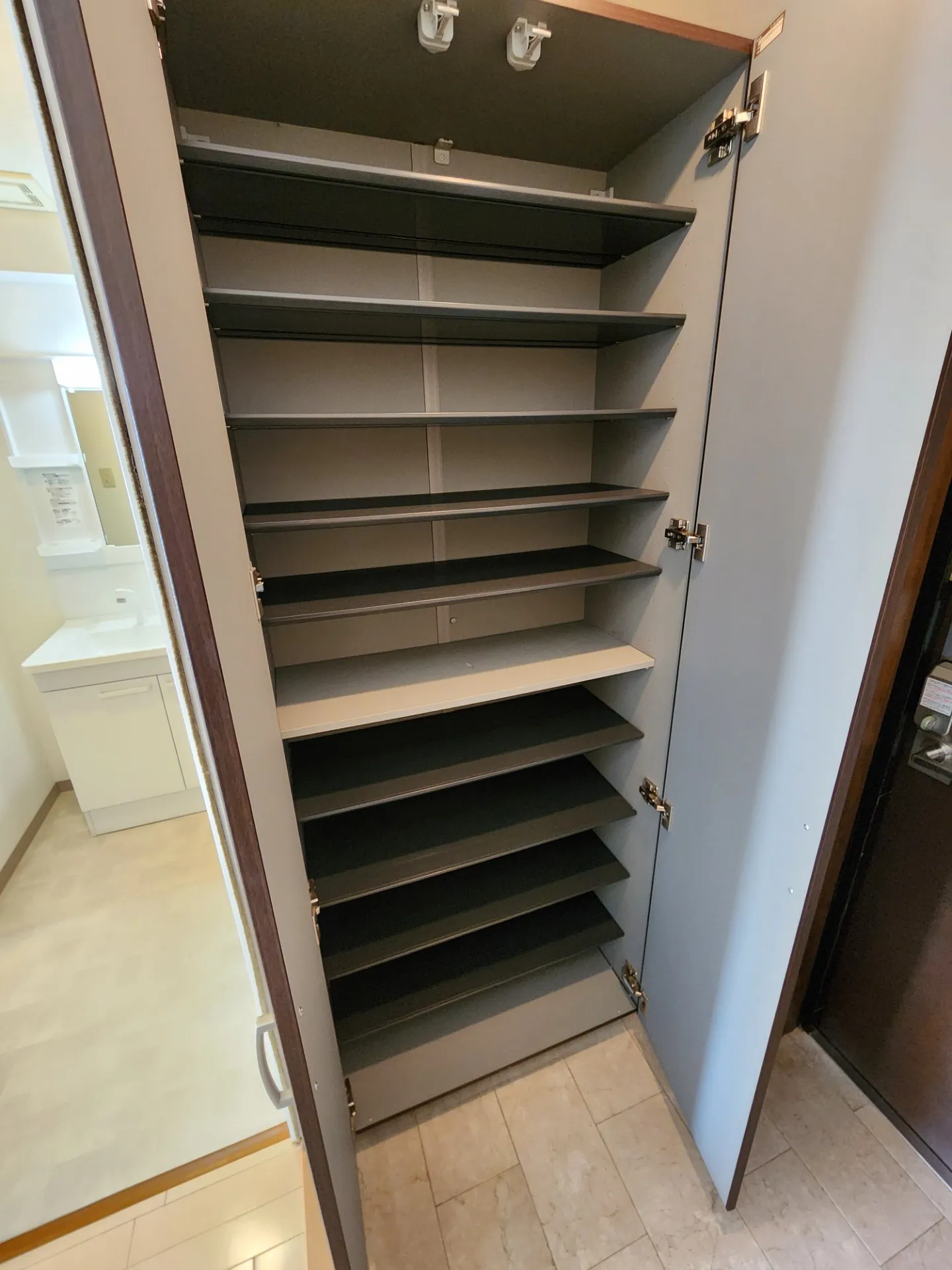 マンション　<br>富山県富山市窪新町のマンション