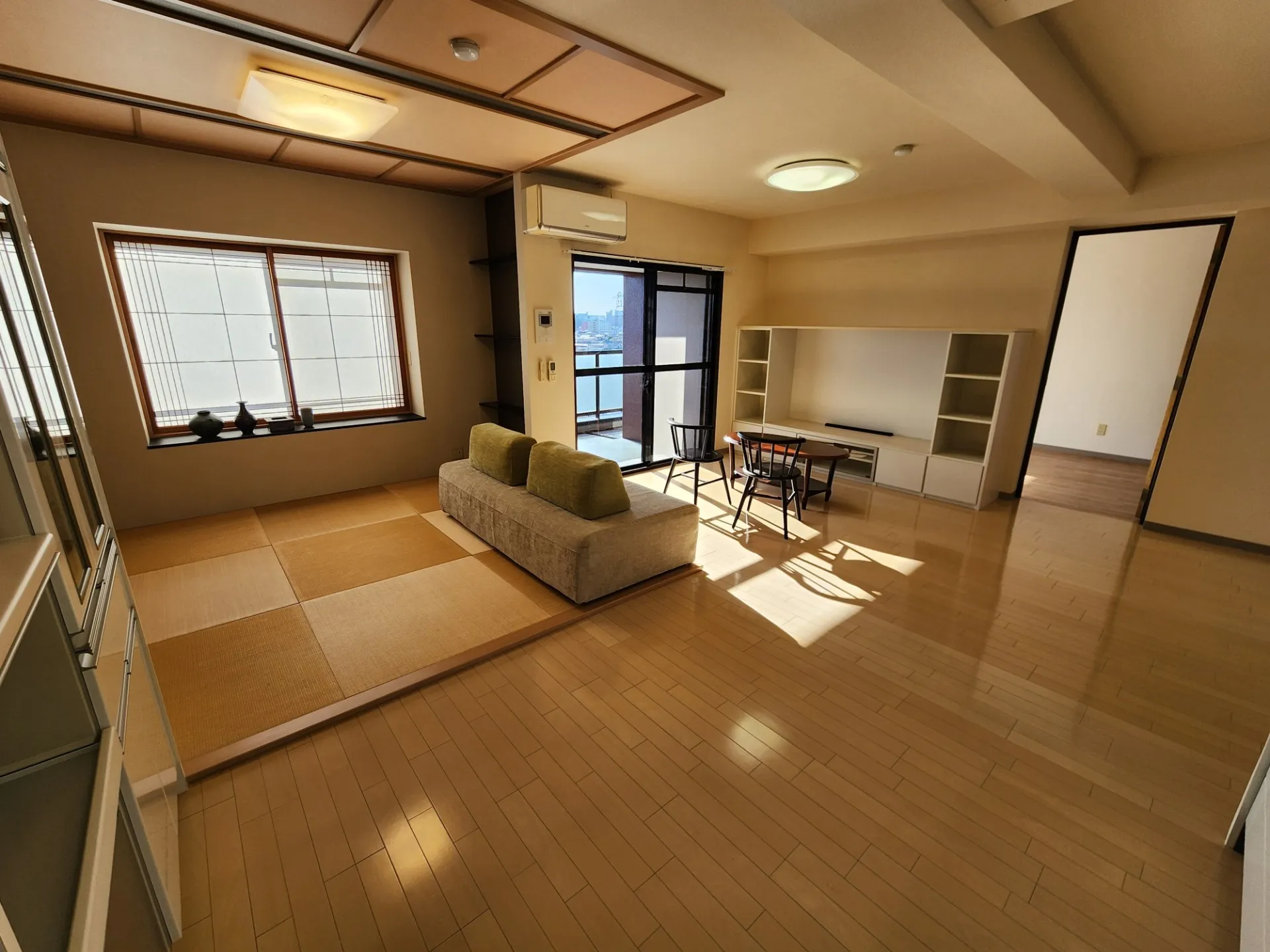 マンション　<br>富山県富山市窪新町のマンション